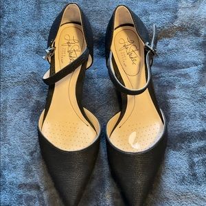 Life Stride Kitten Heels
